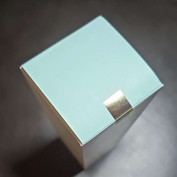 Estée Lauder Micro Essence Lotion - Picture 3 of 9